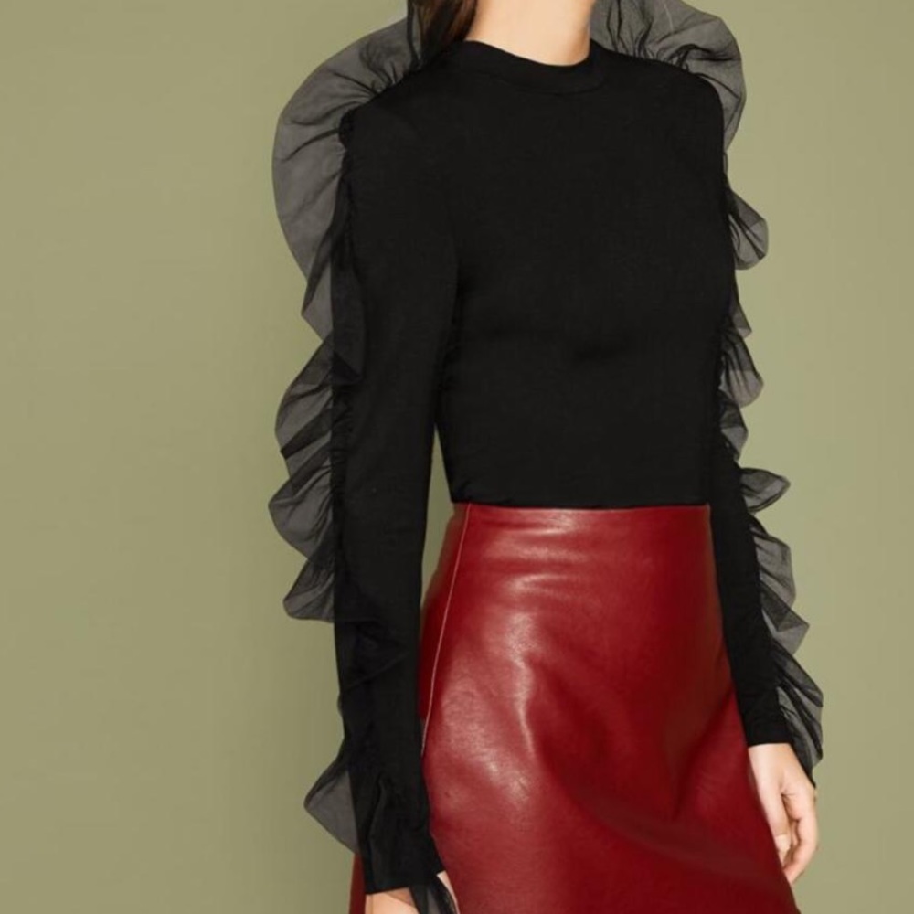 Black Exaggerated Ruffle Top - Picture 3 of 9